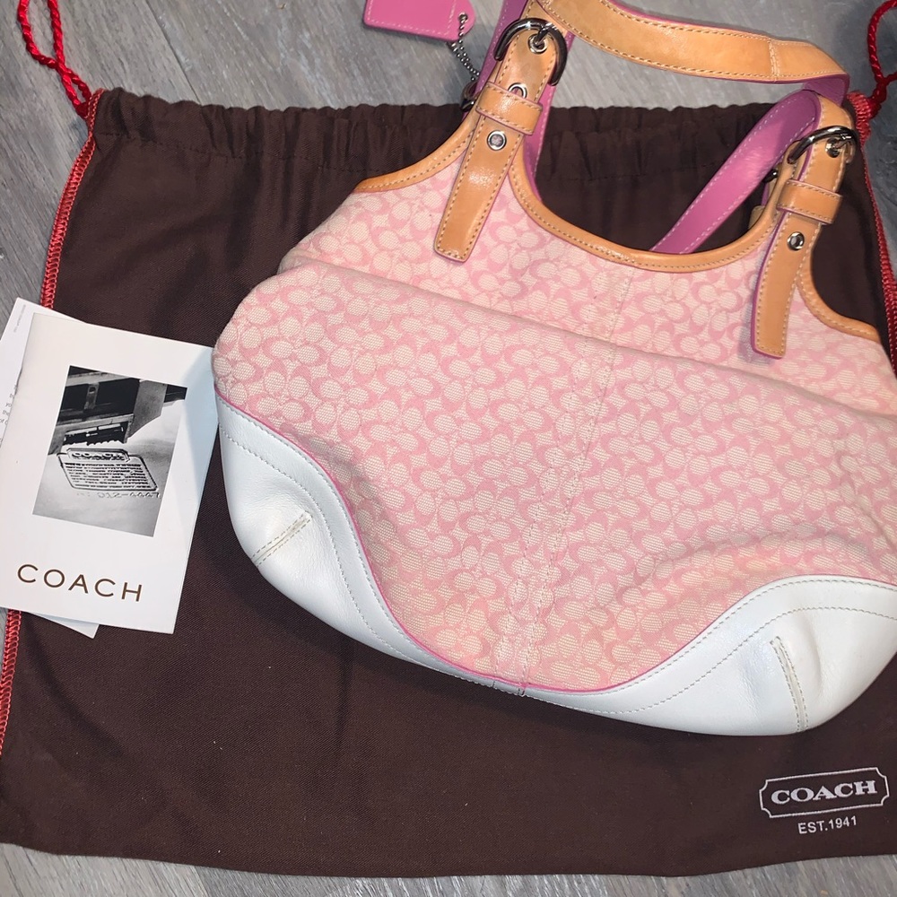 Coach Shoulder Bag!